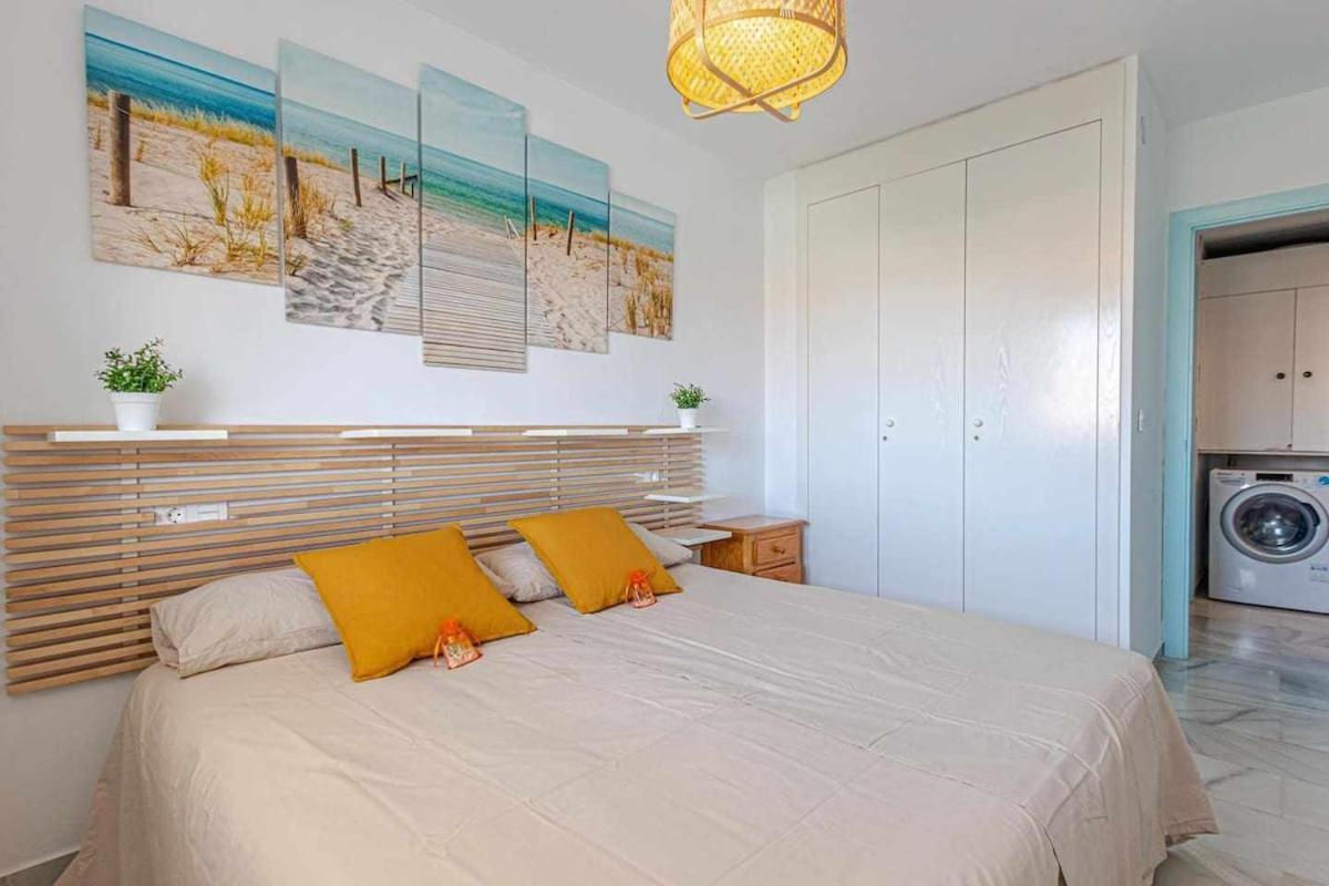 797 Holiday Rentals - Luminoso Piso Para 4 En Арройо-де-ла-Мьель Экстерьер фото